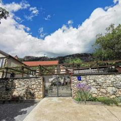 Apartments with a parking space Bribir, Novi Vinodolski - 23380