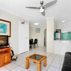 Superb 1 Bedroom Apartment near the Beach