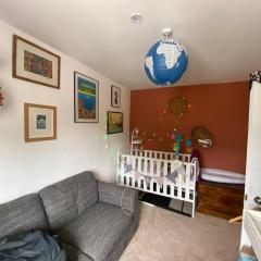Spacious & Central 2BD House - Brighton