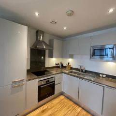 Sleek & Sunny 1BD Flat Near Greenwhich - Deptford!