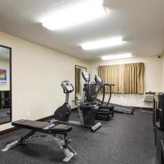 Evergreen Inn & Suites Portland Airport