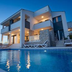 Luxury Guest House Rose