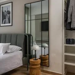Agostini - Self Check-In Studios - Free Gated Parking On Site