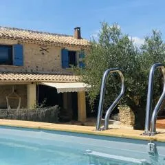 Mazet des Balestiés cœur Luberon 120 m2 6 pers avec piscine