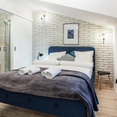 Old Town Apartments - T36b