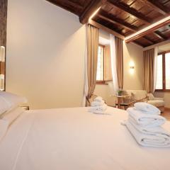 Golden Pantheon Rooms