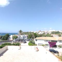 SEAGLE APARTMENT- a stone's throw from the sea