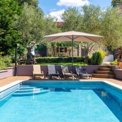 Casa Fragola by Briskva