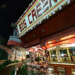 ビッグ クリーク マンション（Big Creek Mansion）