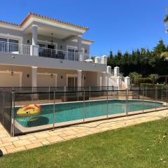 3 Bedroom villa with a sea view completely private