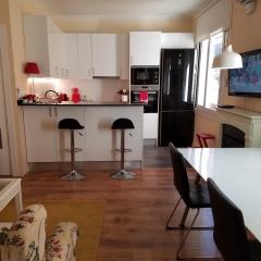 Apart 2 bedrooms 2 bathroom 30 nigth min WiFi washmachime elevator AC heather