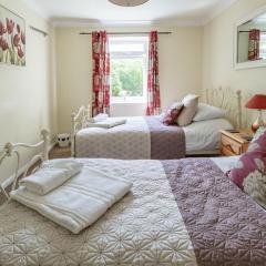 Holiday Home Ash Cottage by Interhome