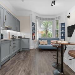 VICHY - The Hampstead Star | Prime Location