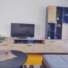 Self check in two bedroom apartment in Centre Split