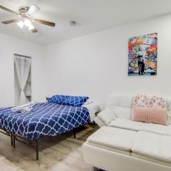 Super Beach Deal, Apt w/2 Queen Beds On Ocean Dr