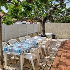 Maison Familiale à Saint-Cyprien, Proche Plage et Commerces - FR-1-732-75