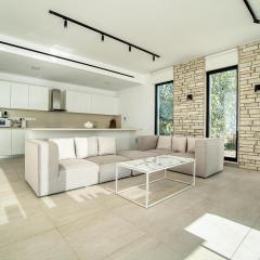 Luxury Oasis Villa