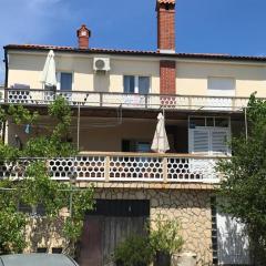 Apartments with parking space Kornic, Krk - 15293