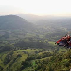 Pyrénées nuit suspendue