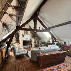 Grand Appartement Atypique, proche Centre-Ville, Remparts, Nausicaa