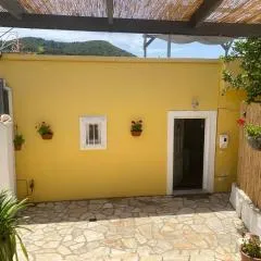 Villa Jasmine, Sea and Mountain View in peaceful hamlet