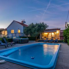 HOLIDAY HOUSE LAVANDA