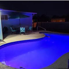 LixyLouis by the Beaches