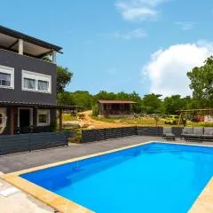 2 Bedroom Awesome Home In Polje