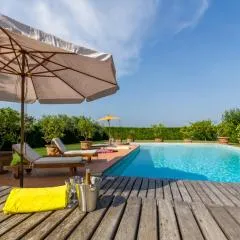Villa Pallina with Pool - Happy Rentals