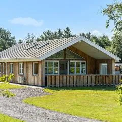 4 Bedroom Cozy Home In Skjern