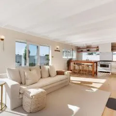 The Endless Summer Home - Beach and Town Location