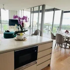 Lindfield steps to train and shopping