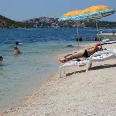 Villa Seaview Divna Beachfront