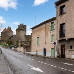 Le Logis de Joseph au pied de la Cité Médiévale