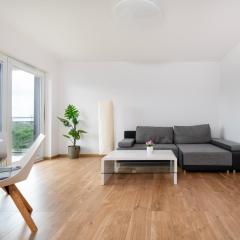 Polesie Homely Apartment by BookingHost