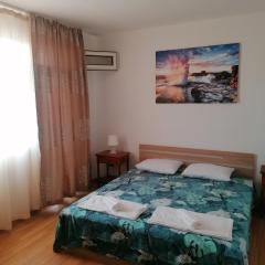 Апартаменти Захариеви 4