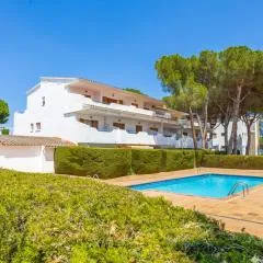 Apartamento familiar con piscina, terraza y WIFI, a 450m de la playa de Riells, Torroella de Montgrí - ES-325-20