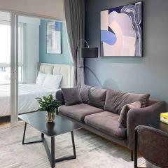 Renovated Modern 1-Bed 40m2 Apt with Pool