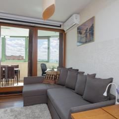 Cozy Apartment with Terrace Room near Warszawa Zachodnia by Noclegi Renters