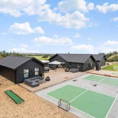 Exclusive Pool And Activity House For 30 People -1002