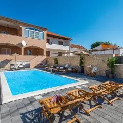 Amazing Apartment In Biograd Na Moru