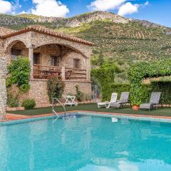 Lovely Home In Algodonales