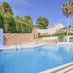 Bungalow con piscina - Lilia Rosa 9