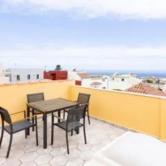 Casa Totalmente Renovada en Zona muy Tranquila!!! Vistas al Mar y Montaña
