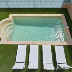Luxury villa with private pool and cinema by Vapagó Tenerife