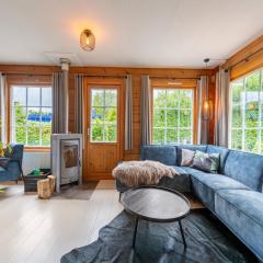 Holiday Home by Zuidlaardermeer with Jetty