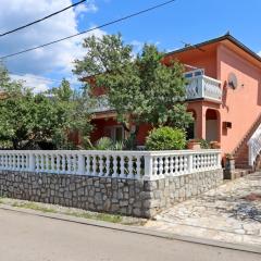 Apartments with parking space Senj - 5571