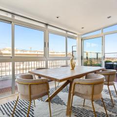 Chic 3br Retreat With Private Terrace