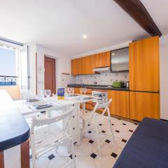 CasaViva Family Beachfront House in Camogli