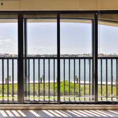 2-2 Riverfront Condo At Bouchelle Island